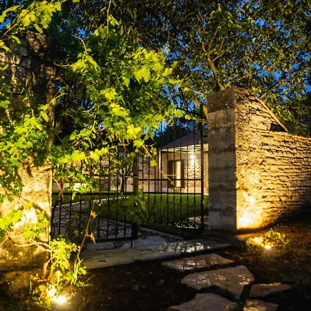The Poolside Stone House In * Bale