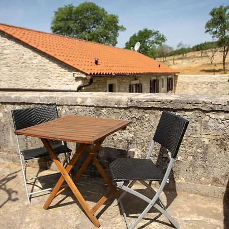The Poolside Stone House In Holiday home *